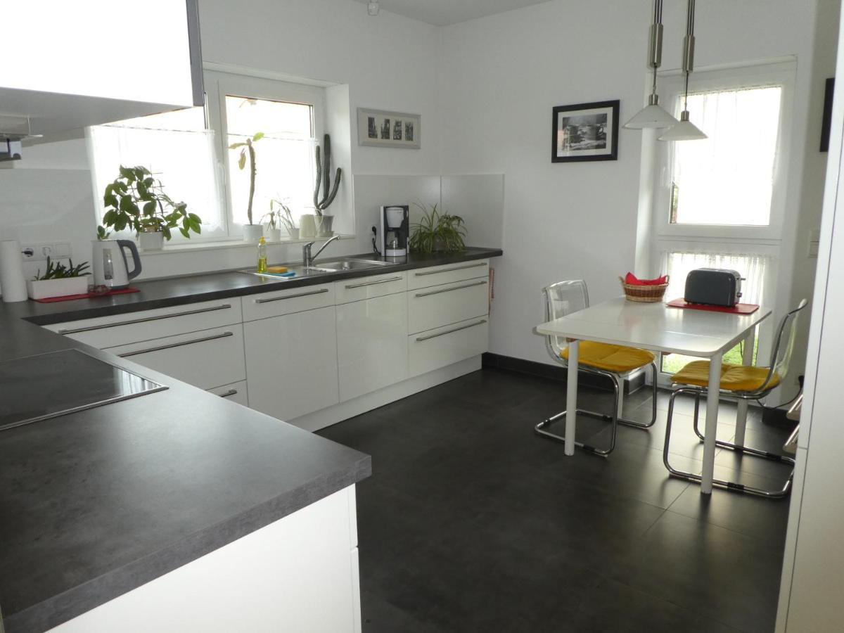 großzügige,zetrumsnahe Wohnung Dresden Exterior foto